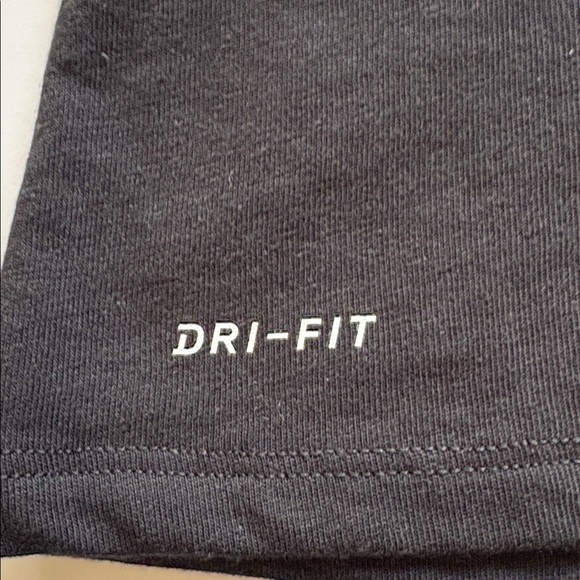 Nike Black T-Shirt with Pink Patterned Logo - Picture 6 of 7